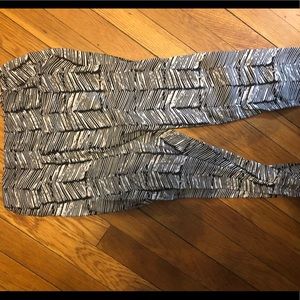 LulaRoe Black & White stripe OS Leggings